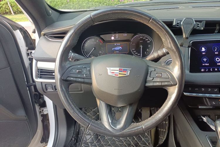 Used Cadillac XT4 2018 28T Two-Wheel Drive Leading Version Steering Wheel