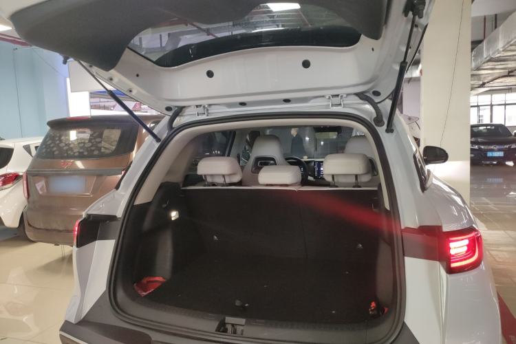 Used BYD Yuan UP 2025 Intelligent Driving Version 401 km Leading Edition
