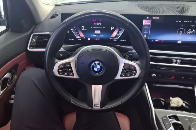 Used BMW i3 2023 eDrive 40 L Midnight Edition
