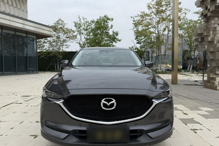 Used Mazda CX-5 2017 2.0L Automatic 2WD ZhiShang Trim China V Standard Exterior 1