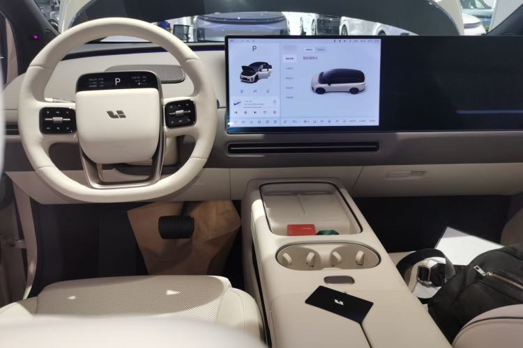 Used Li Auto Li Auto i6 2025 Model Four-Wheel-Drive Standard Type