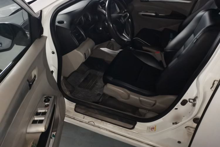 Used Honda City Classic 2012 1.5L Automatic Elite Edition Driver Seat