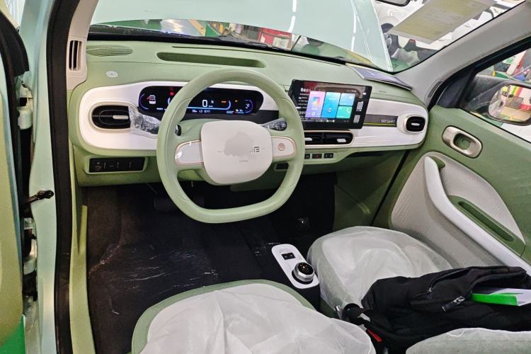 Used Geely Galaxy Panda 2025 210 km – Yuanqi Bear