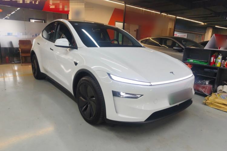 Used Tesla Model Y 2025 Long-Range All-Wheel Drive First Edition
