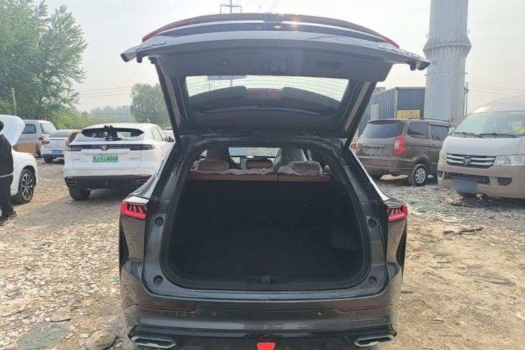 Used CHANGAN UNI-Z New Energy 2024 Blue Whale Smart Electric iDD 125km Excellence Model Trunk