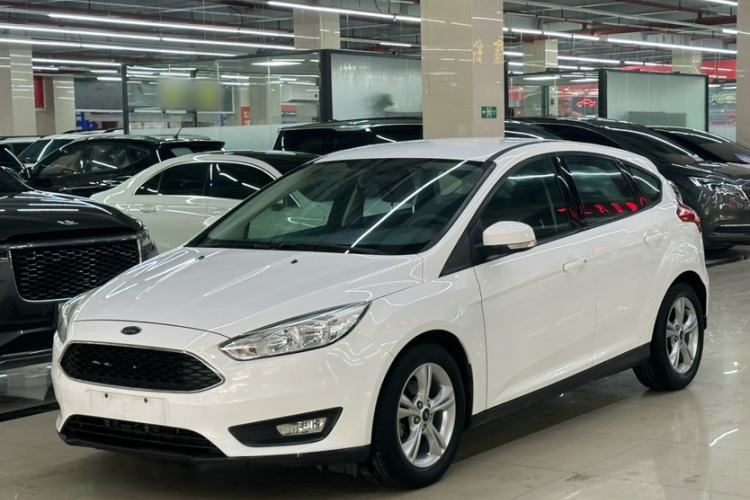 Used Ford Focus 2015 Hatchback 1.6L Automatic Comfort Model Guazi used car, China used car export, Used car for sale, Used cars, Cheapest cars for sale