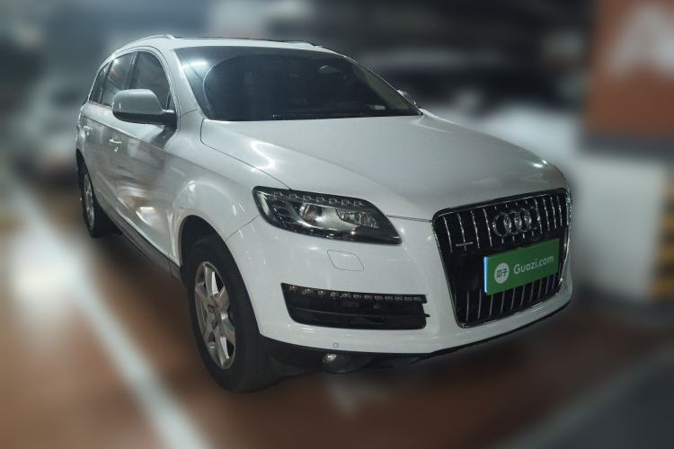 Used Audi Q7 2014 35 TFSI Ambition Edition Front Right 45 Deg