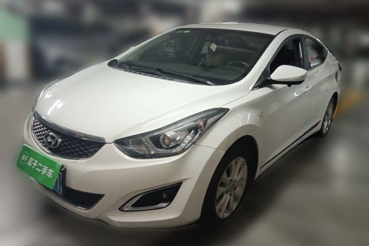 Used Hyundai Elantra (5th Generation / Langdong) 2016 1.6L Automatic Smart Version