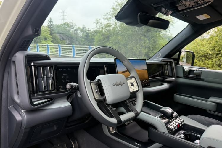 Used Formula Leopard 5 2025 TianShen Intelligent Driving Ultra Edition Interior 9