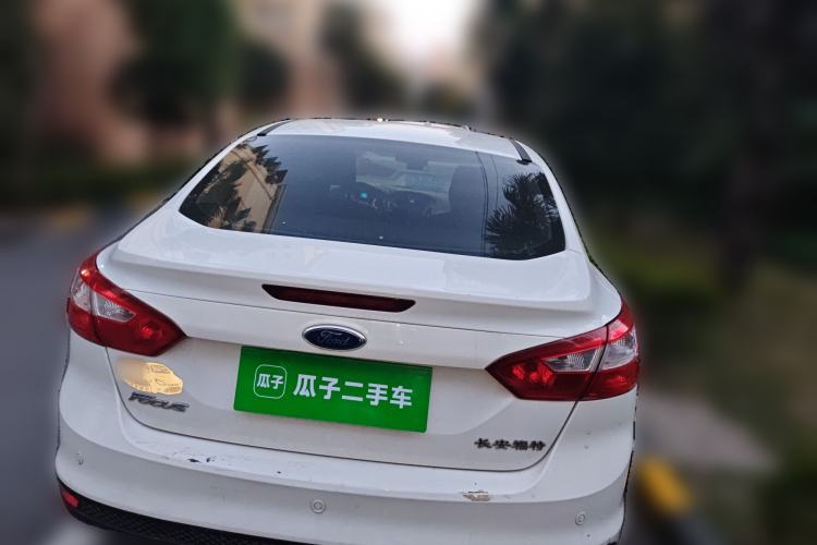 Used Ford Focus 2012 Sedan 1.6L Automatic Fashion Edition