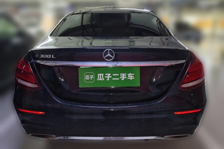 Used Mercedes-Benz E-Class 2017 E 300 L Sporty and Stylish Model
