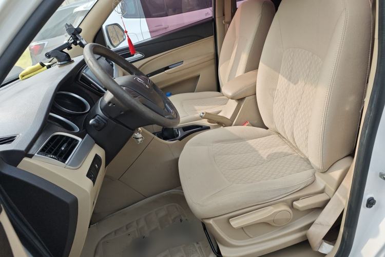 Used Baojun 730 2016 1.5L Manual Value Edition 7 Seats China V Emission Standard
