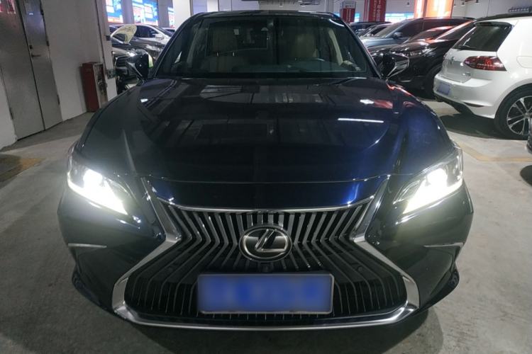 Used Lexus ES 2018 200 Excellence Edition China V Standard