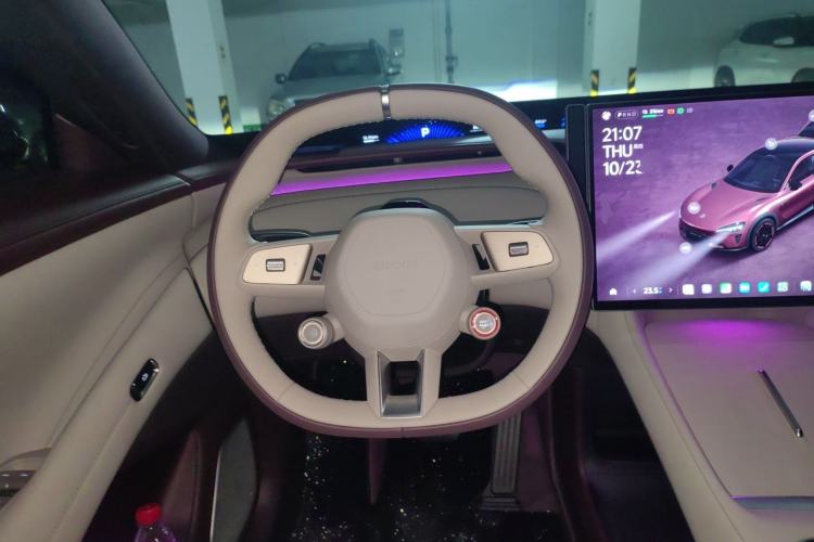 Used Xiaomi Auto YU7 2025 Ultra-Long Range All-Wheel Drive Pro Version
