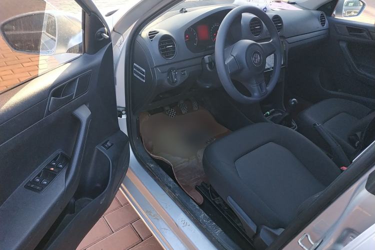 Used Volkswagen Jetta 2015 1.4L Manual Fashion Model