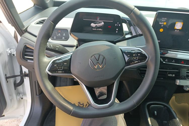 Used Volkswagen ID.3 2024 Outstanding Edition Steering Wheel