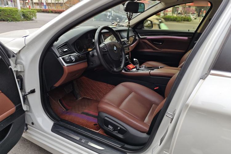 Used BMW 5 Series 2014 525Li Leading Model