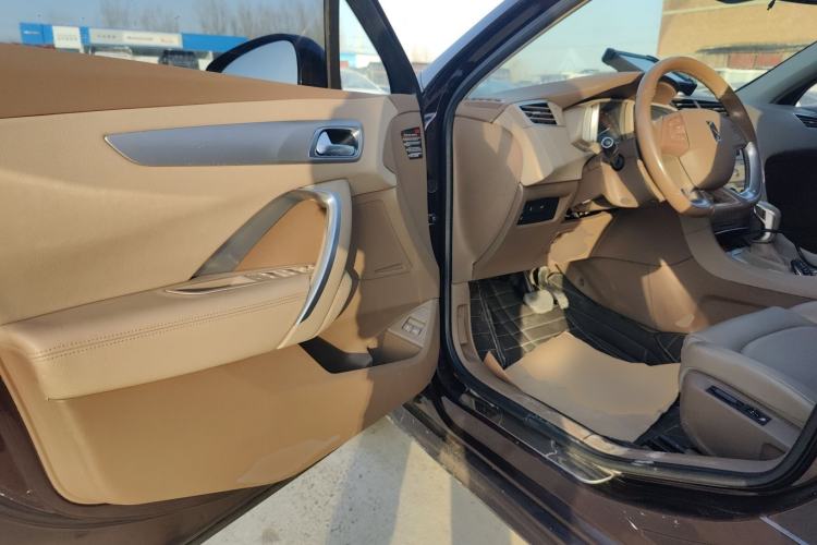 Used DS 5LS 2014 1.6T Luxury Edition THP160
