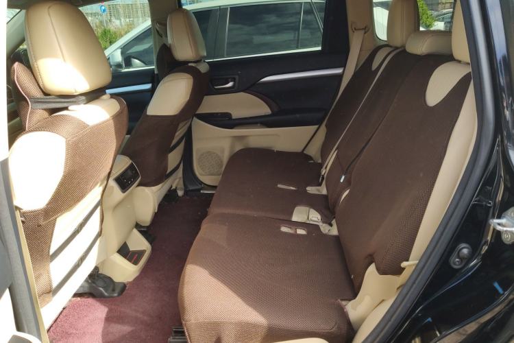 Used Toyota Highlander 2015 2.0T Two-Wheel Drive Elite Edition 5 Seats Left Rear Seat