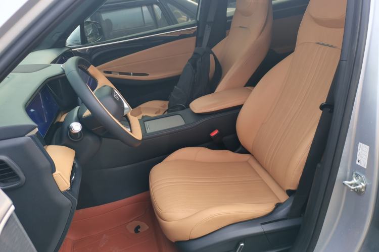 Used Geely Galaxy L7 2024 1.5T 115 km PLUS Dragon Edition
