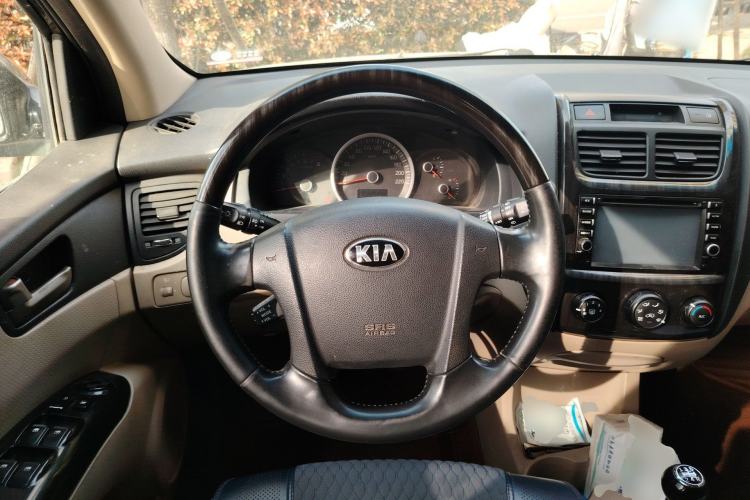 Used Kia Sportage 2013 2.0L Manual Two-Wheel Drive GL Trim Steering Wheel