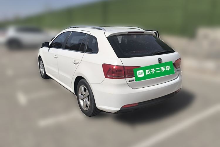 Used Volkswagen Gran Lavida 2013 1.6L Manual Fashion Model