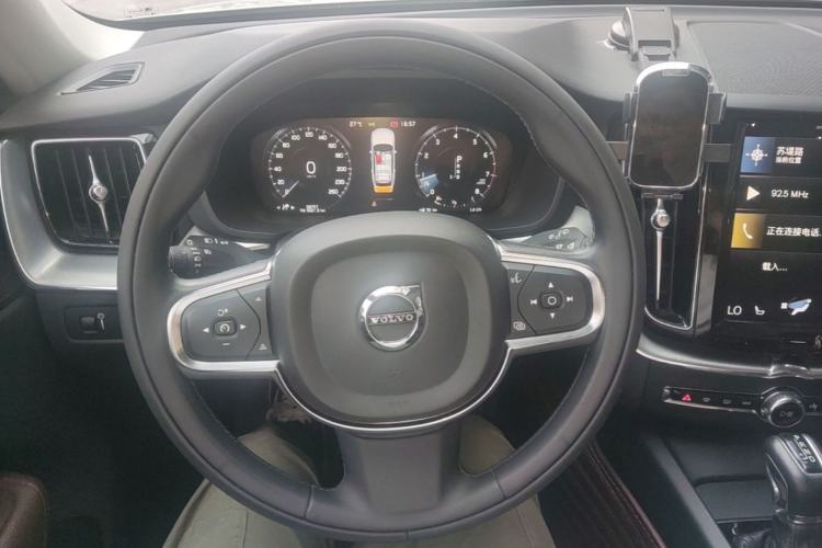 Used Volvo XC60 2019 T5 4x4 Smart Edition China V Standard
