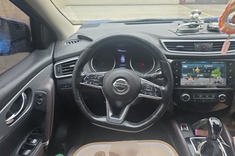 Used Nissan Qashqai 2019 2.0L CVT Luxury Edition Steering Wheel