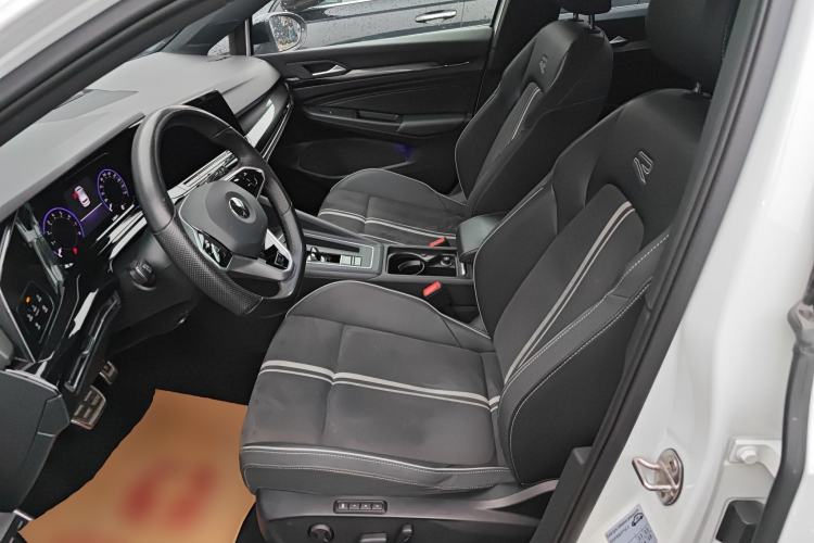 Used Volkswagen Golf 2023 Facelift 280TSI DSG R-Line Lite
