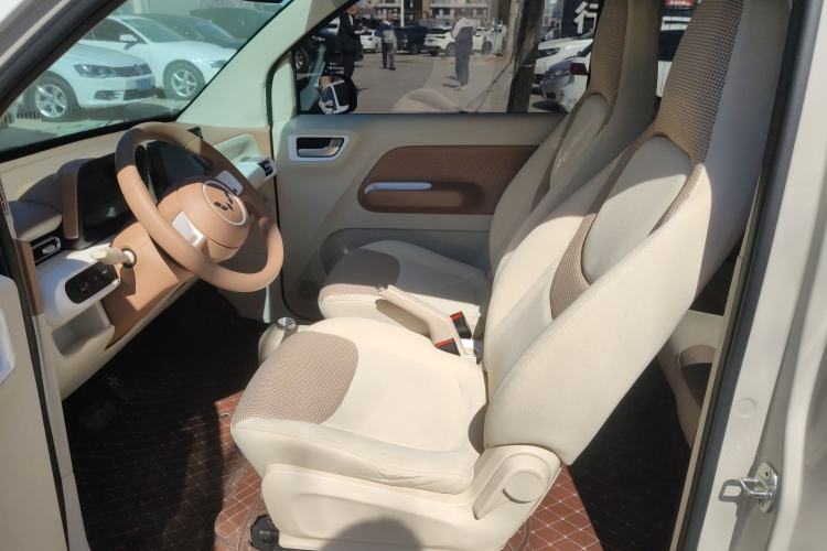 Used Wuling Hongguang MINIEV 2024 3rd Generation 170 km Left Front Seat