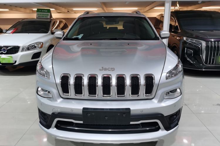 Used Jeep Cherokee 2016 2.4L Professional Smart Version
