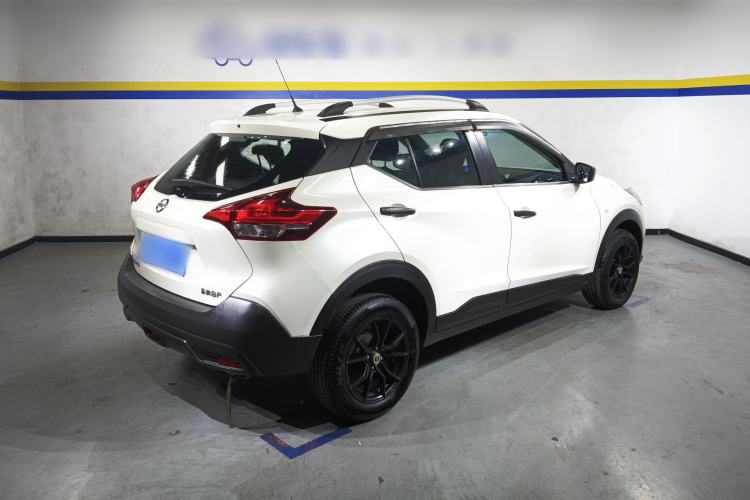 Used Nissan Kicks 2020 1.5L XE Manual Cool Edition
