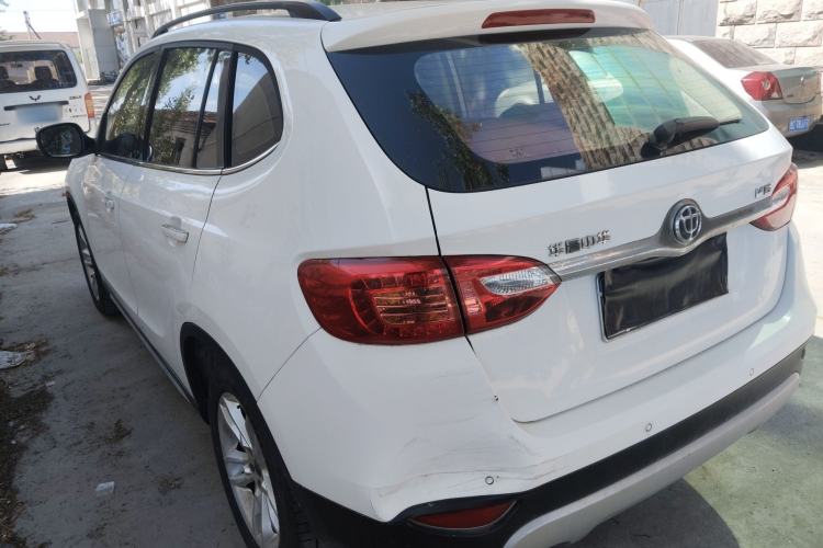 Used Brilliance V5 2012 1.6L Manual Luxury Model Rear Left 45 Deg