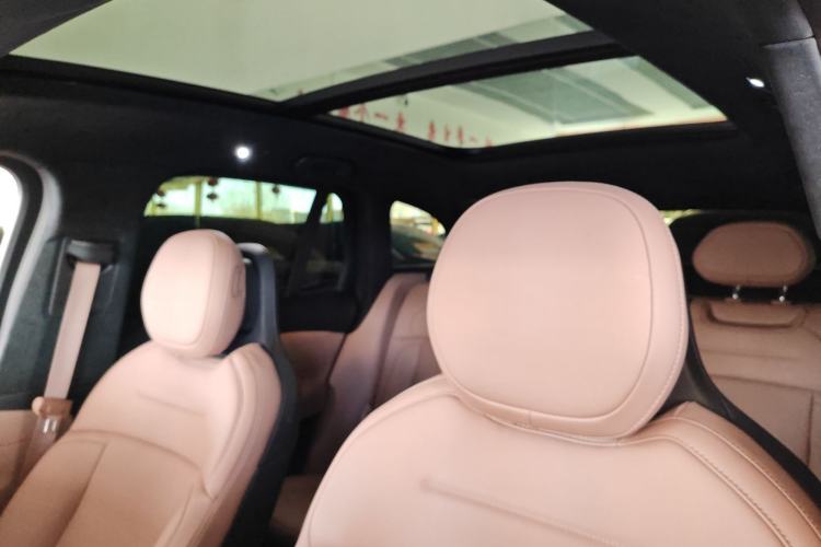 Used Nio ES6 2024 75 kWh
