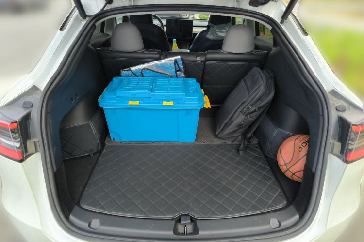 Used Tesla Model Y 2022 Rear-Wheel-Drive Version
