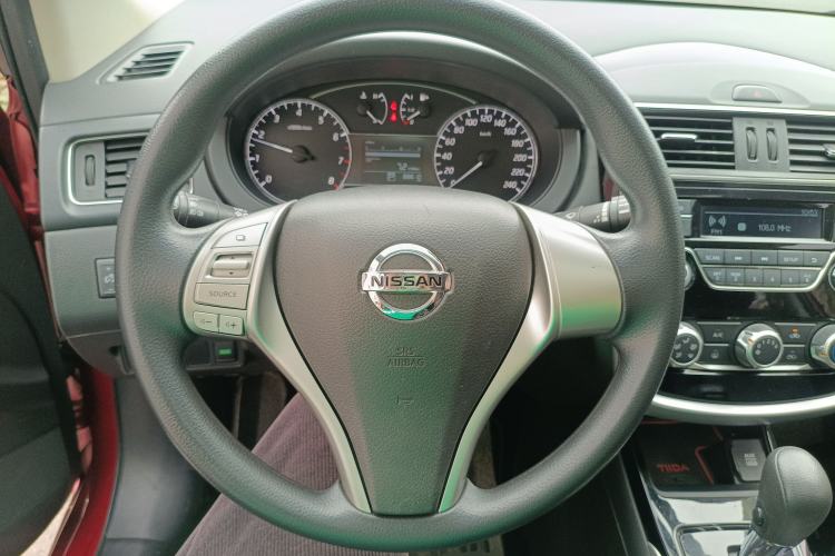 Used Nissan Tiida 2016 1.6L CVT Cool Dynamic Edition Steering Wheel