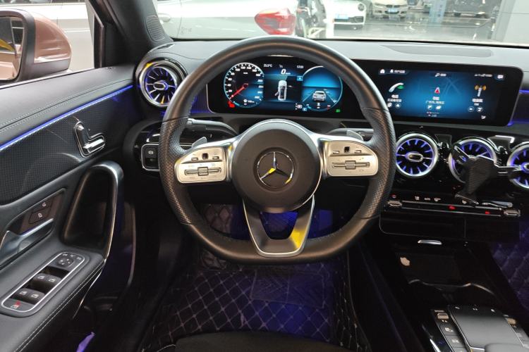 Used Mercedes-Benz A-Class 2020 Restyled A 200 L Sport Sedan Fashion Version
