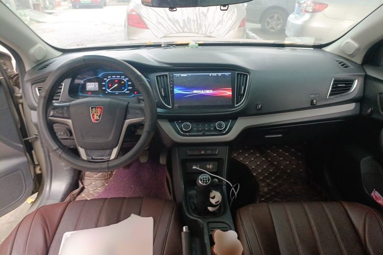 Used Roewe 360 2016 1.5L Manual Smart Screen Version Center Console
