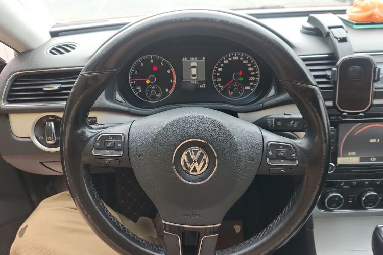 Used Volkswagen Passat 2015 1.8TSI DSG Prestige Edition
