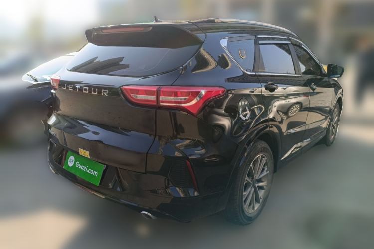 Used JETOUR X70 2022 1.5T Manual Le Xing Edition 7 Seats