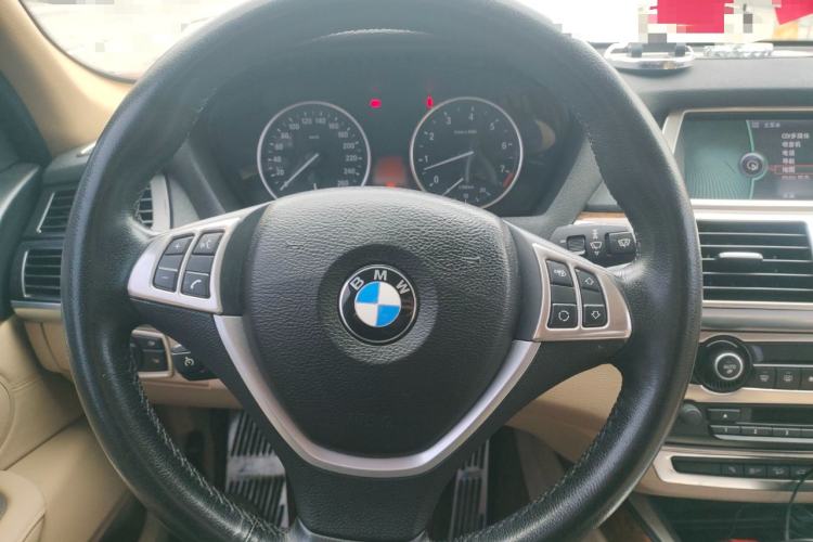 Used BMW X5 2011 xDrive35i Luxury Model
