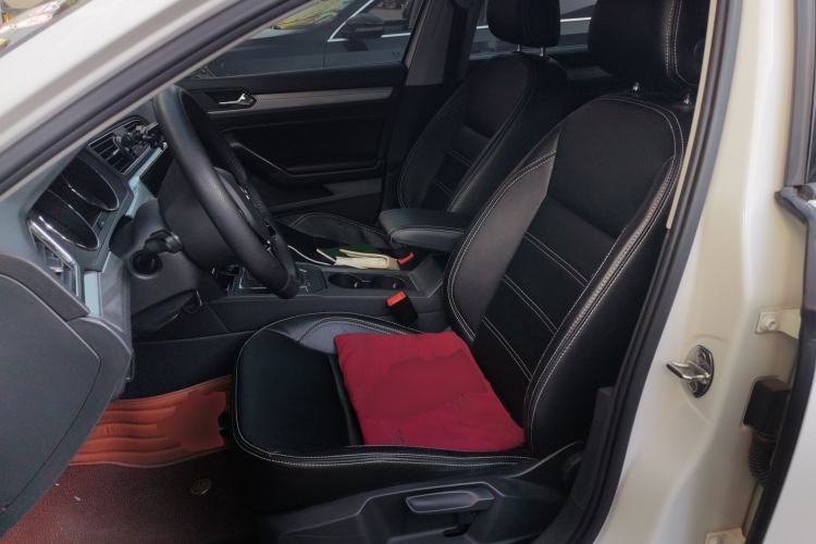 Used Volkswagen Lamando 2017 230TSI DSG Fashion Edition
