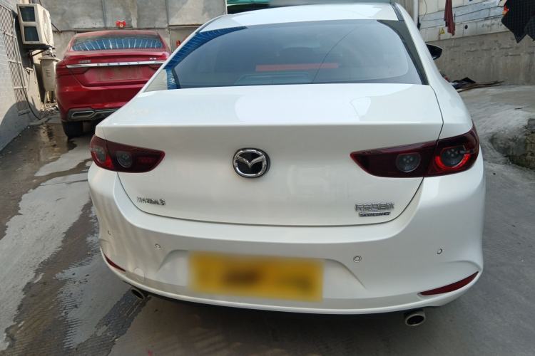 Used Mazda 3 Axela 2022 2.0L Automatic ZhiXuan Edition
