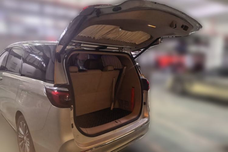 Used Buick GL8 2020 ES Land Cruiser 653T Luxury Model
