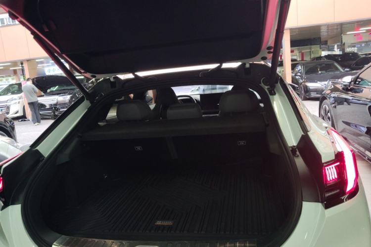 Used Zeekr 001 2025 WE Edition 100 kWh Rear-Wheel Drive