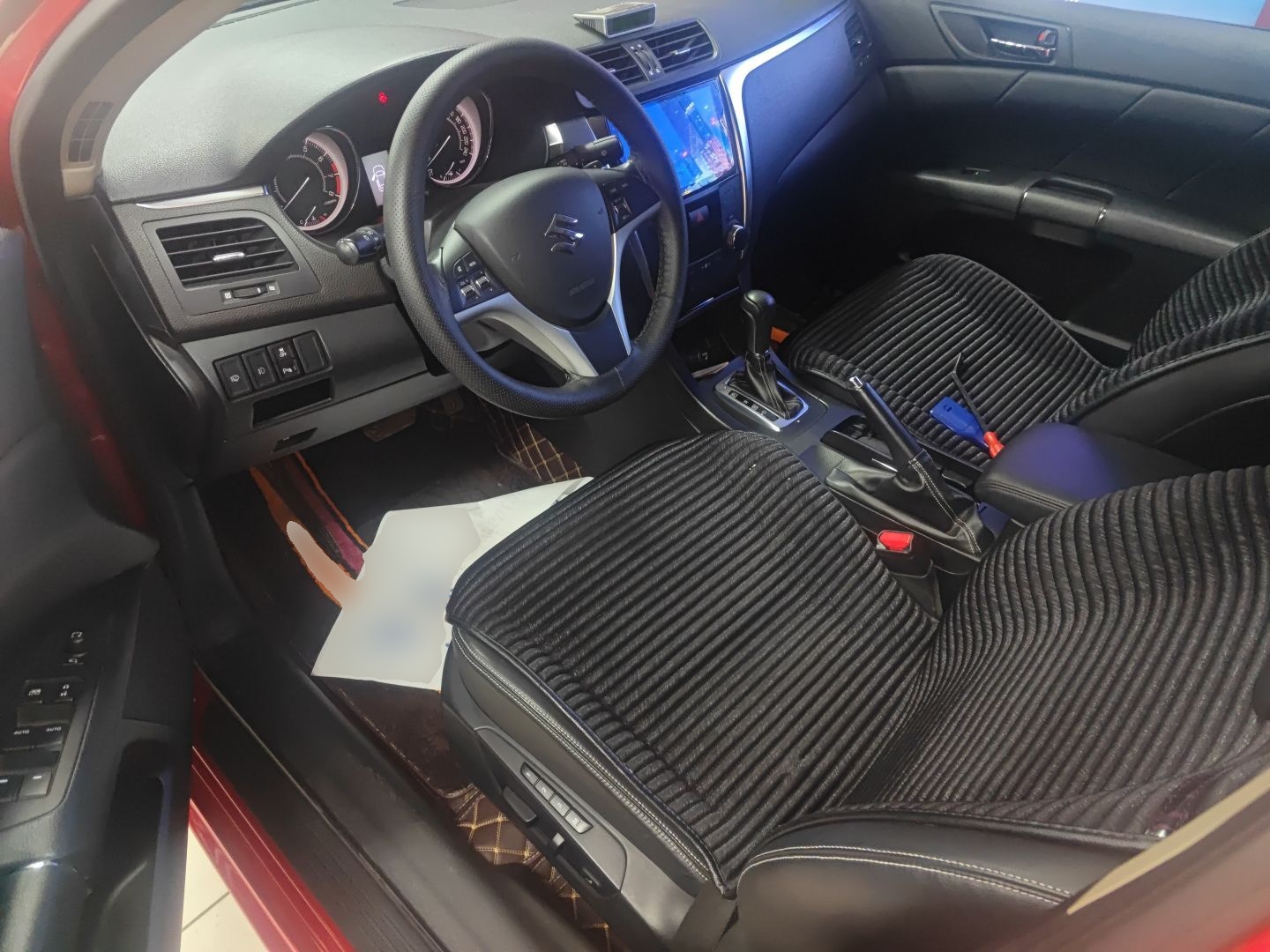 المقاعد الأمامية داخل السيارة