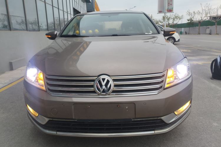 Used Volkswagen Magotan 2015 1.8TSI Luxury Model Front