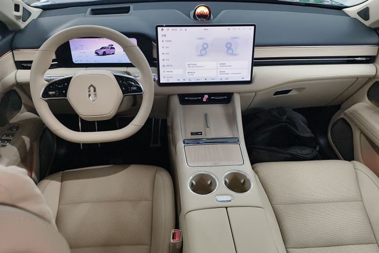 Used Hima AITO M5 2025 Extended-Range Ultra All-Wheel-Drive Version Center Console