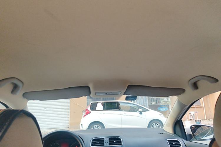 Used Volkswagen Polo 2011 1.4L Manual ZhiShang Edition
