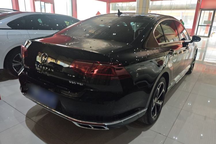 Used Volkswagen Magotan 2025 Revised Version Zhongxiang Edition 330TSI DSG Luxury Trim